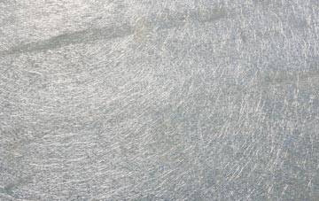 Pitgrudy laminate fibreglass or shingles?